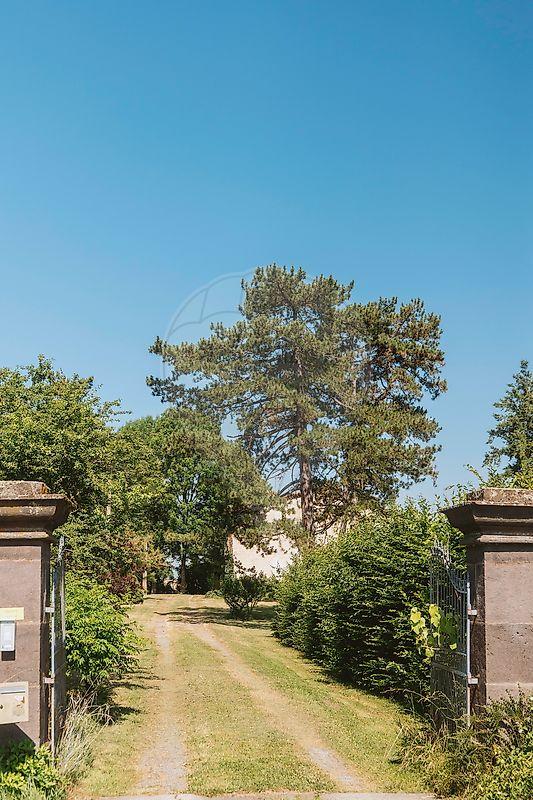 Propriété - 300 m² - 10 pièces