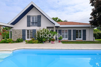 Maison - 192 m² - 6 pièces