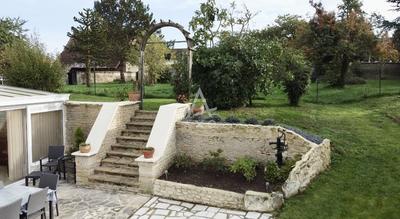 Maison en pierre - 187 m² - 9 pièces