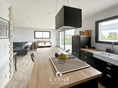 Maison contemporaine - 143 m² - 7 pièces