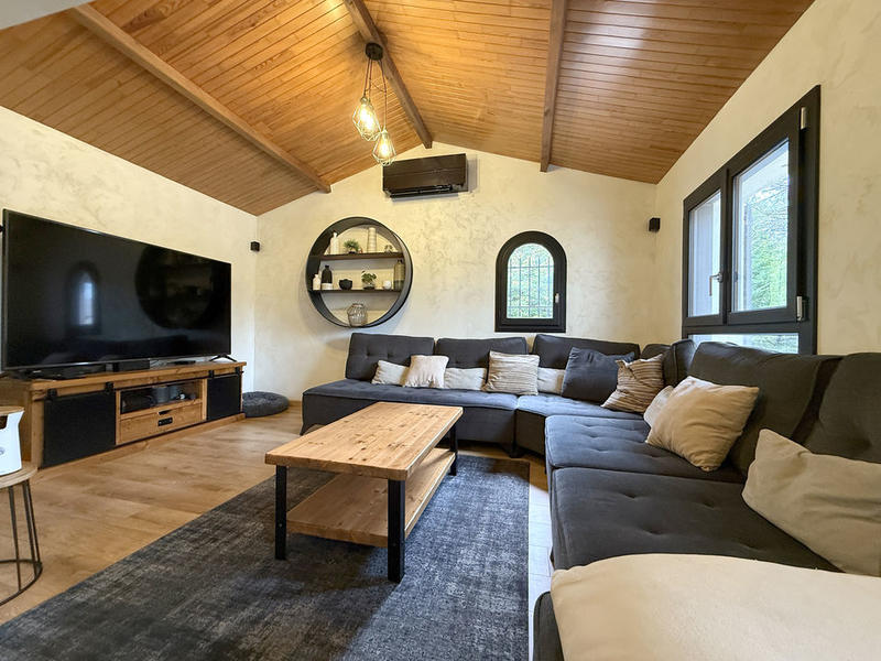 Maison - 170 m² - 6 pièces