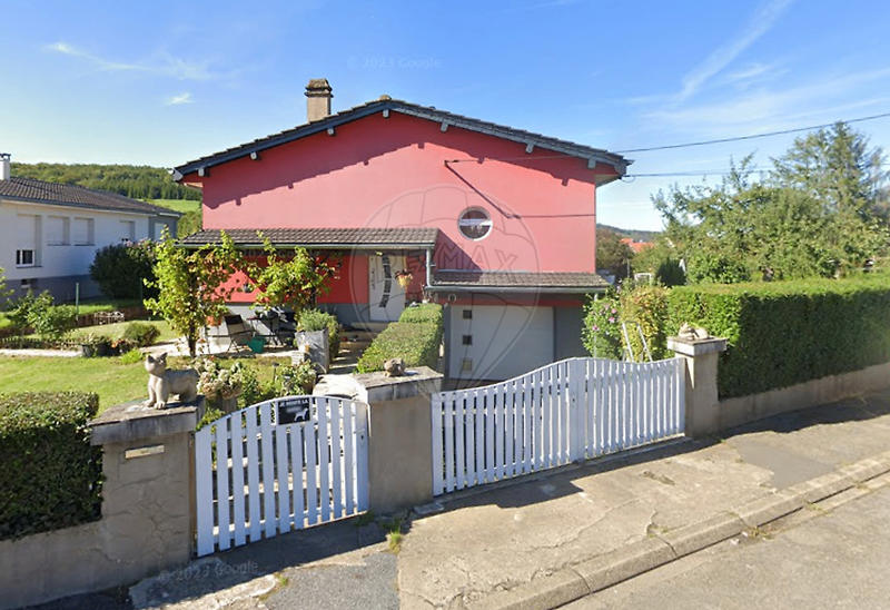 Maison - 146 m² - 8 pièces