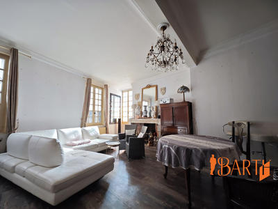 Maison ancienne - 177 m² - 7 pièces