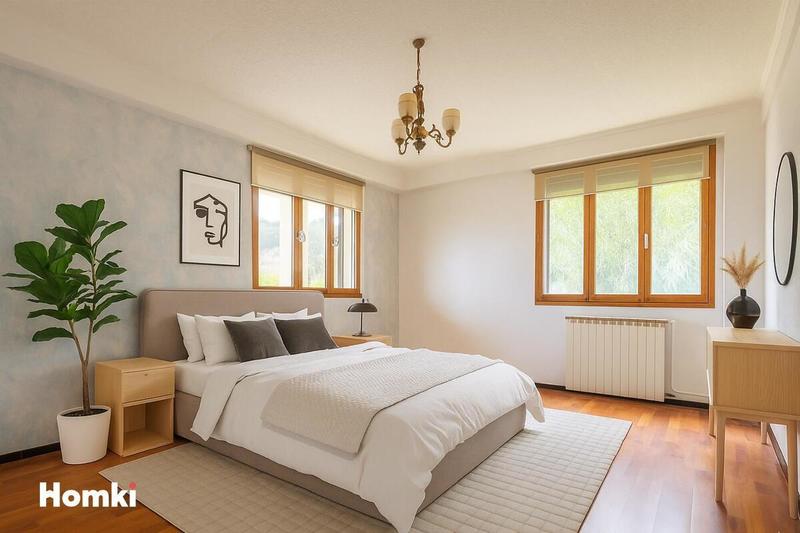 Maison - 185 m² - 8 pièces