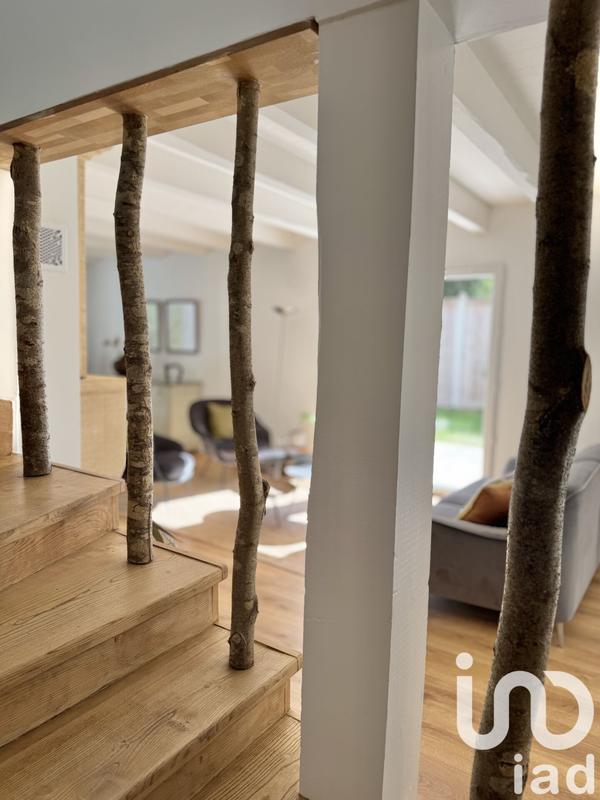 Maison - 225 m² - 6 pièces