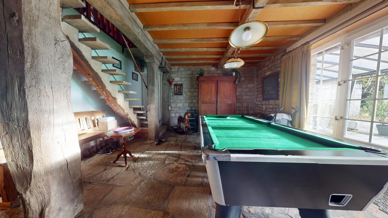 Maison - 217 m² - 5 pièces