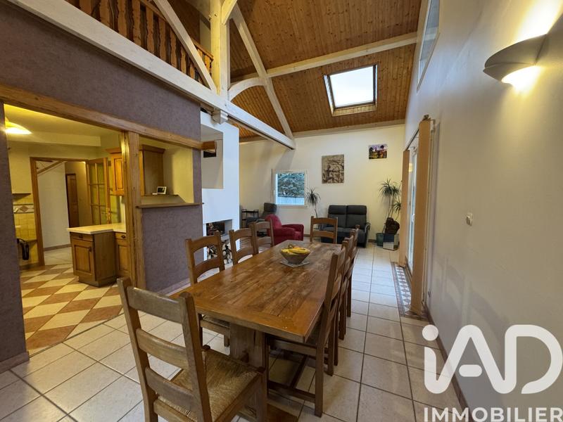 Maison - 162 m² - 6 pièces