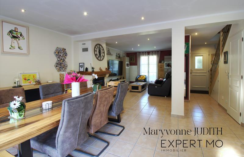 Maison - 158 m² - 6 pièces