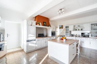 Maison - 170 m² - 5 pièces