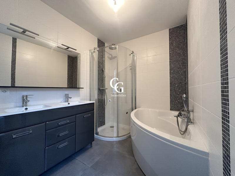 Maison ancienne - 135 m² - 5 pièces