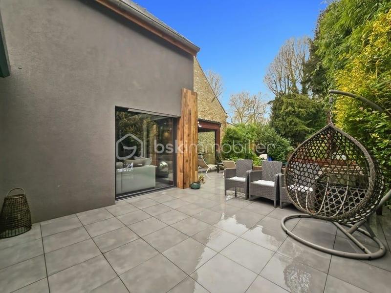 Pavillon - 150 m² - 6 pièces