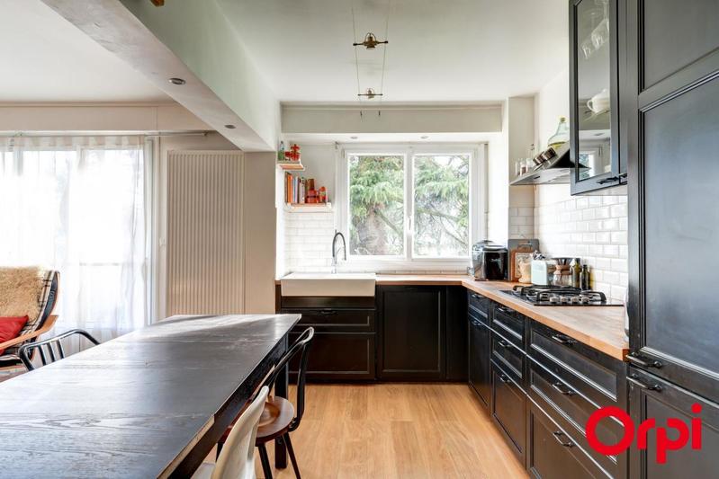 Appartement - 80 m² - 3 pièces