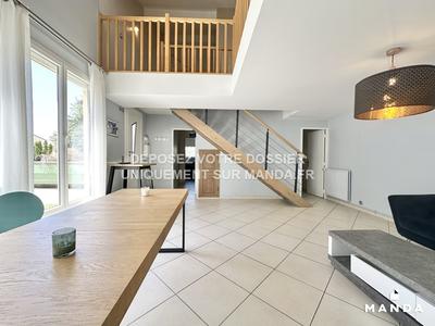 Chambre - 9 m² - 4 pièces