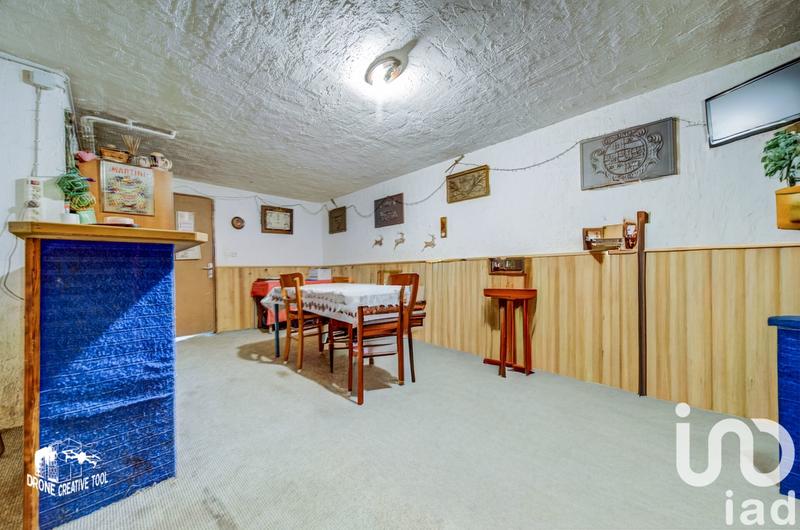 Maison - 96 m² - 5 pièces