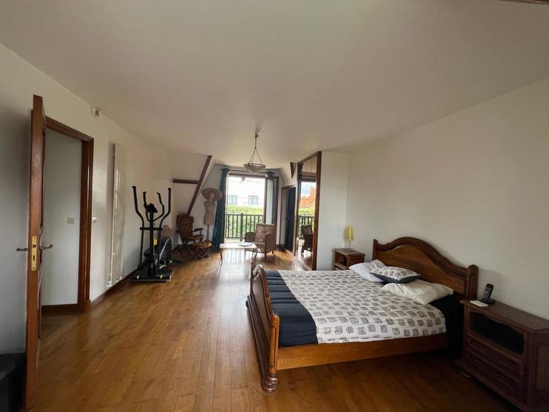 Maison - 168 m² - 5 pièces