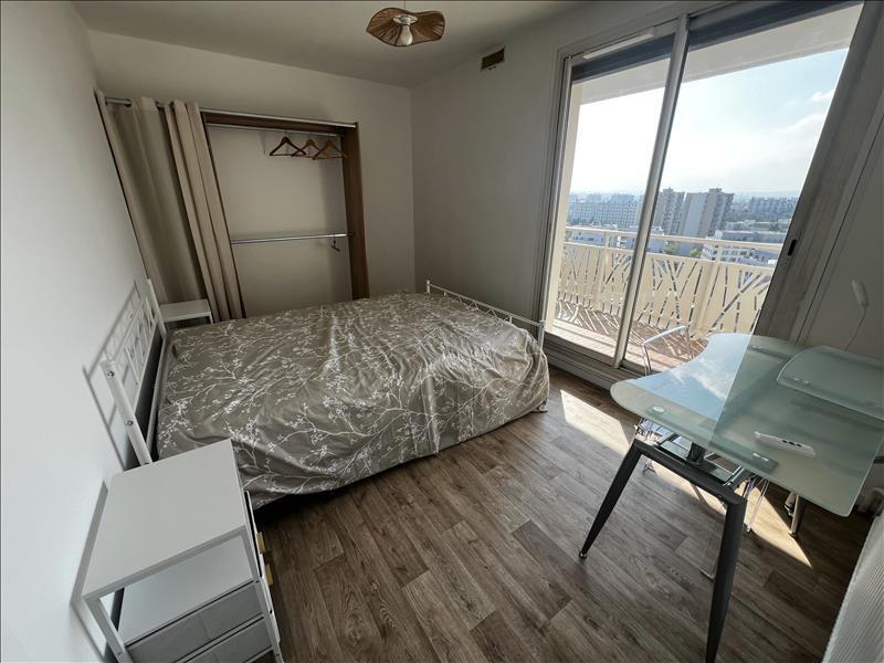 Appartement - 96 m² - 5 pièces