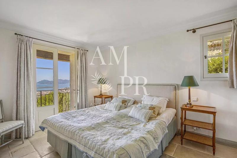 Villa - 185 m² - 7 pièces