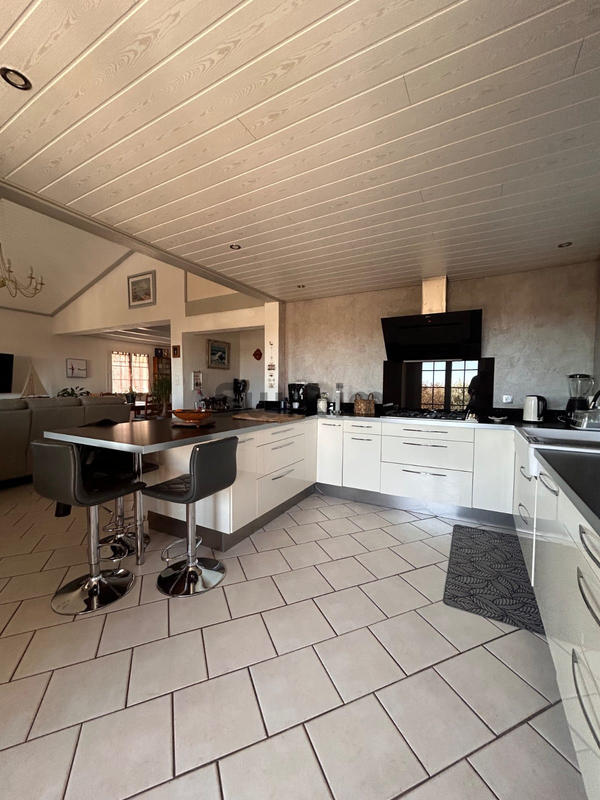 Villa - 130 m² - 5 pièces