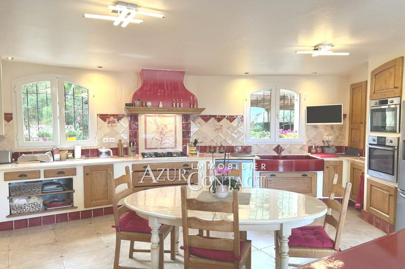 Villa - 295 m² - 5 pièces