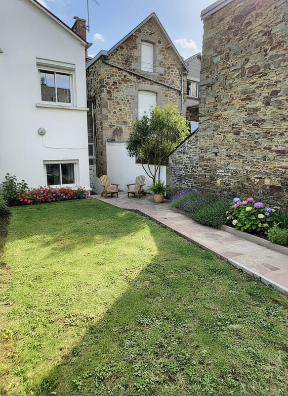 Immeuble - 5 pièces