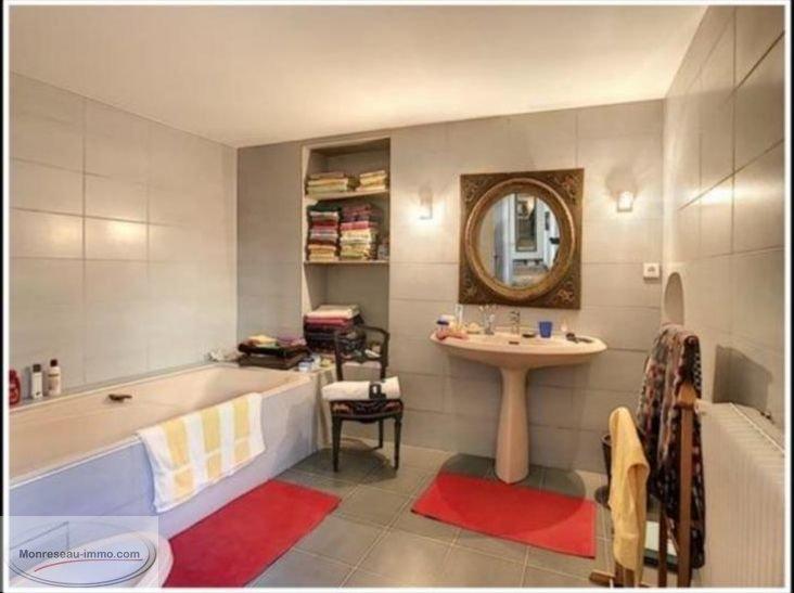 Viager - Maison - 285 m² - 8 pièces