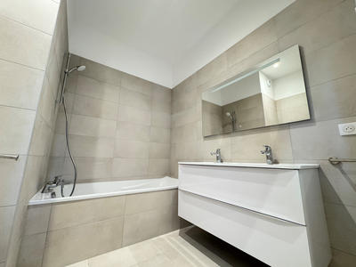 Appartement - 79 m² - 4 pièces