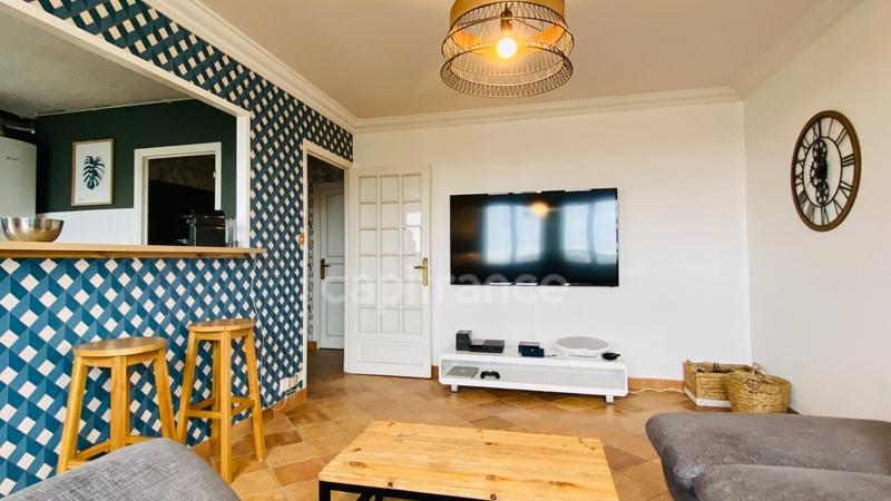 Appartement - 75 m² - 3 pièces