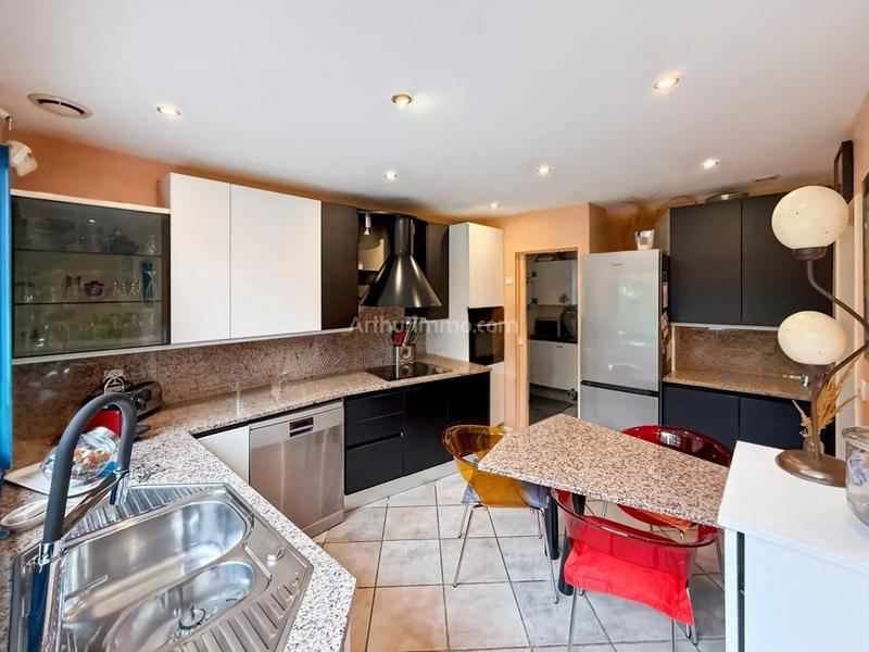 Maison - 139 m² - 5 pièces