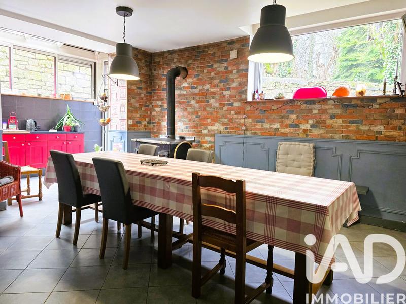 Maison de ville - 201 m² - 8 pièces