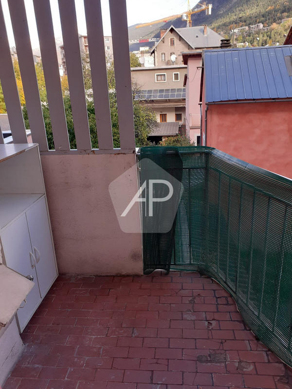 Appartement - 77 m² - 4 pièces