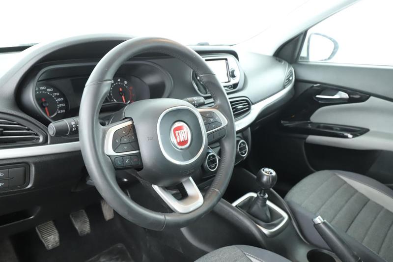 Fiat Tipo 1.4 Easy 4p 95 ch