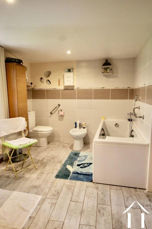 Maison - 274 m² - 9 pièces