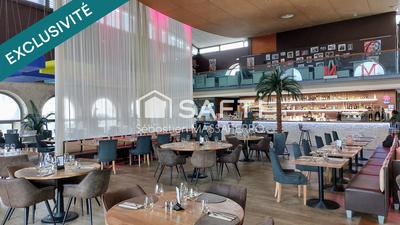 Local commercial - 893 m²