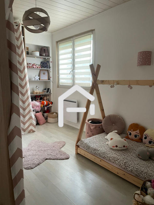 Maison - 83 m² - 4 pièces