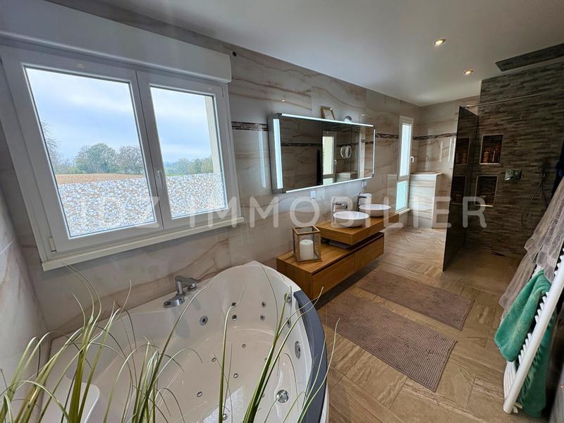 Maison - 155 m² - 6 pièces