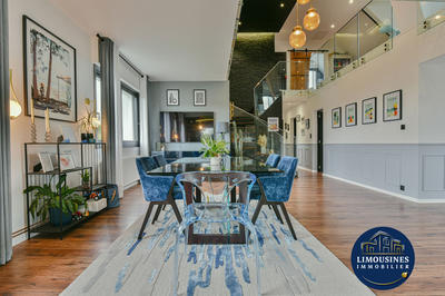 Villa - 322 m² - 11 pièces