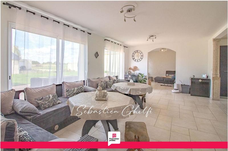 Maison - 174 m² - 8 pièces