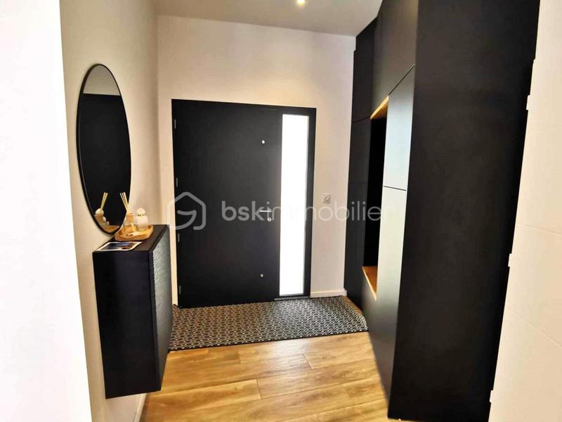 Maison - 142 m² - 8 pièces