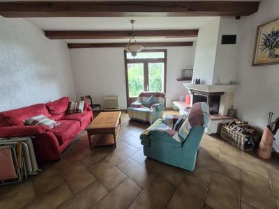 Maison - 189 m² - 5 pièces