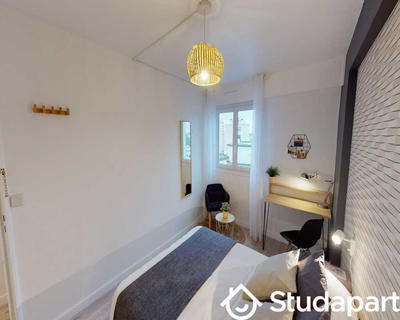 Chambre - 80 m² - 1 pièce