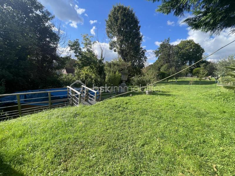 Maison - 193 m² - 8 pièces