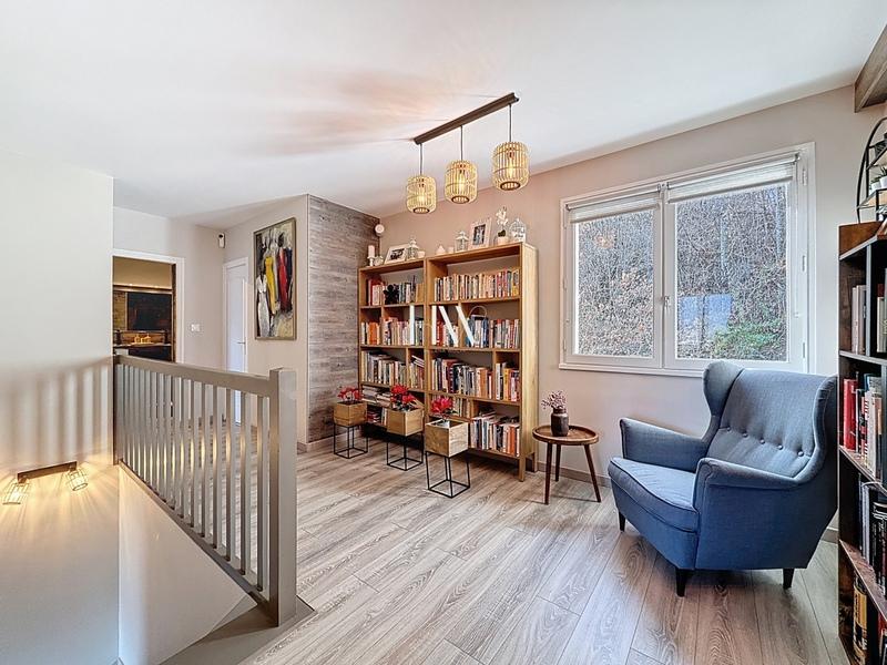 Maison - 176 m² - 8 pièces