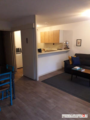 Appartement - 82 m² - 3 pièces