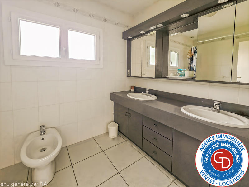 Maison - 115 m² - 5 pièces