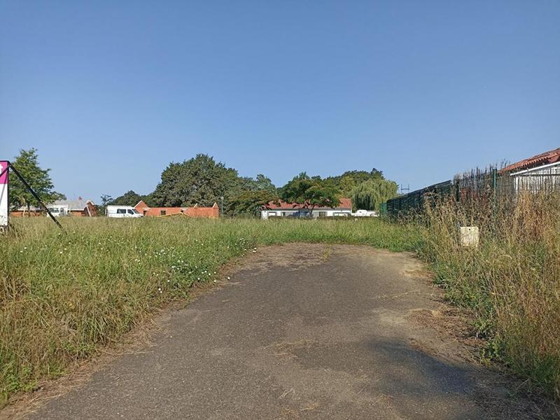 Terrain constructible - 870 m²