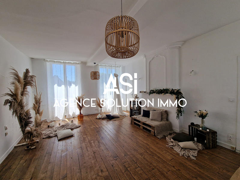 Maison - 405 m² - 10 pièces