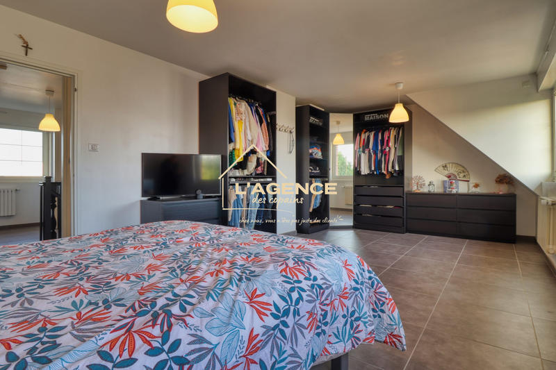 Maison - 156 m² - 7 pièces