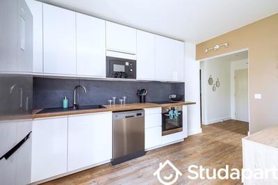 Chambre - 11 m² - 1 pièce