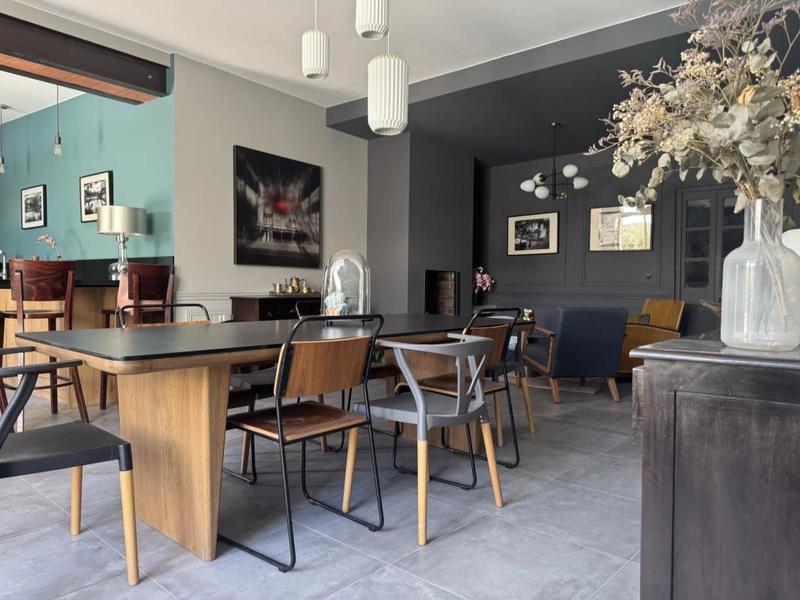 Maison de village - 400 m² - 12 pièces