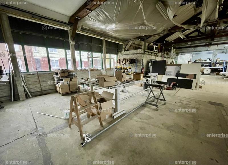 Local d'activité / Entrepôt - 4 000 m²